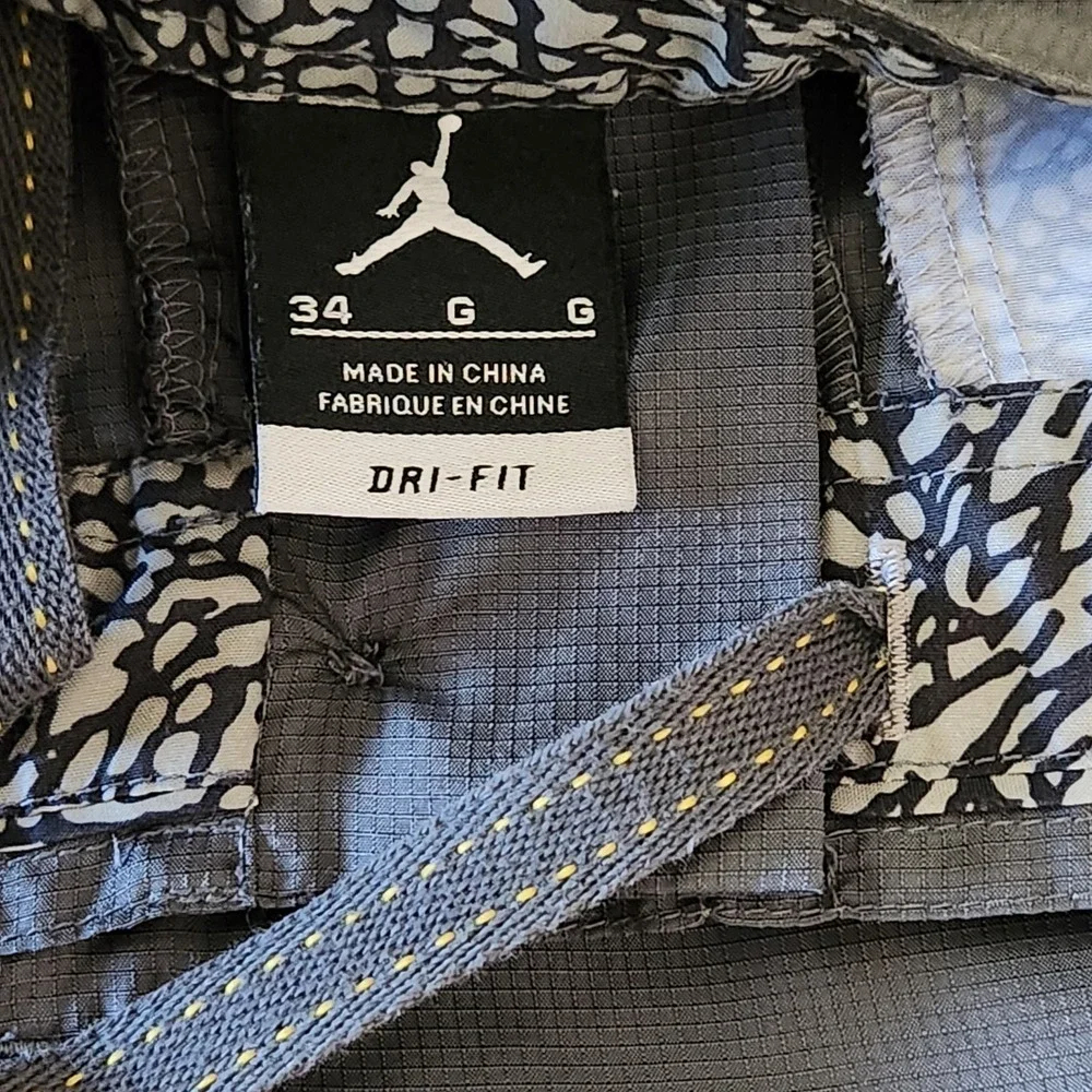 Nike Jordan Dri-FIT Cargo Track Pants Mens 34 Gray Slim Lightweight 547698-021